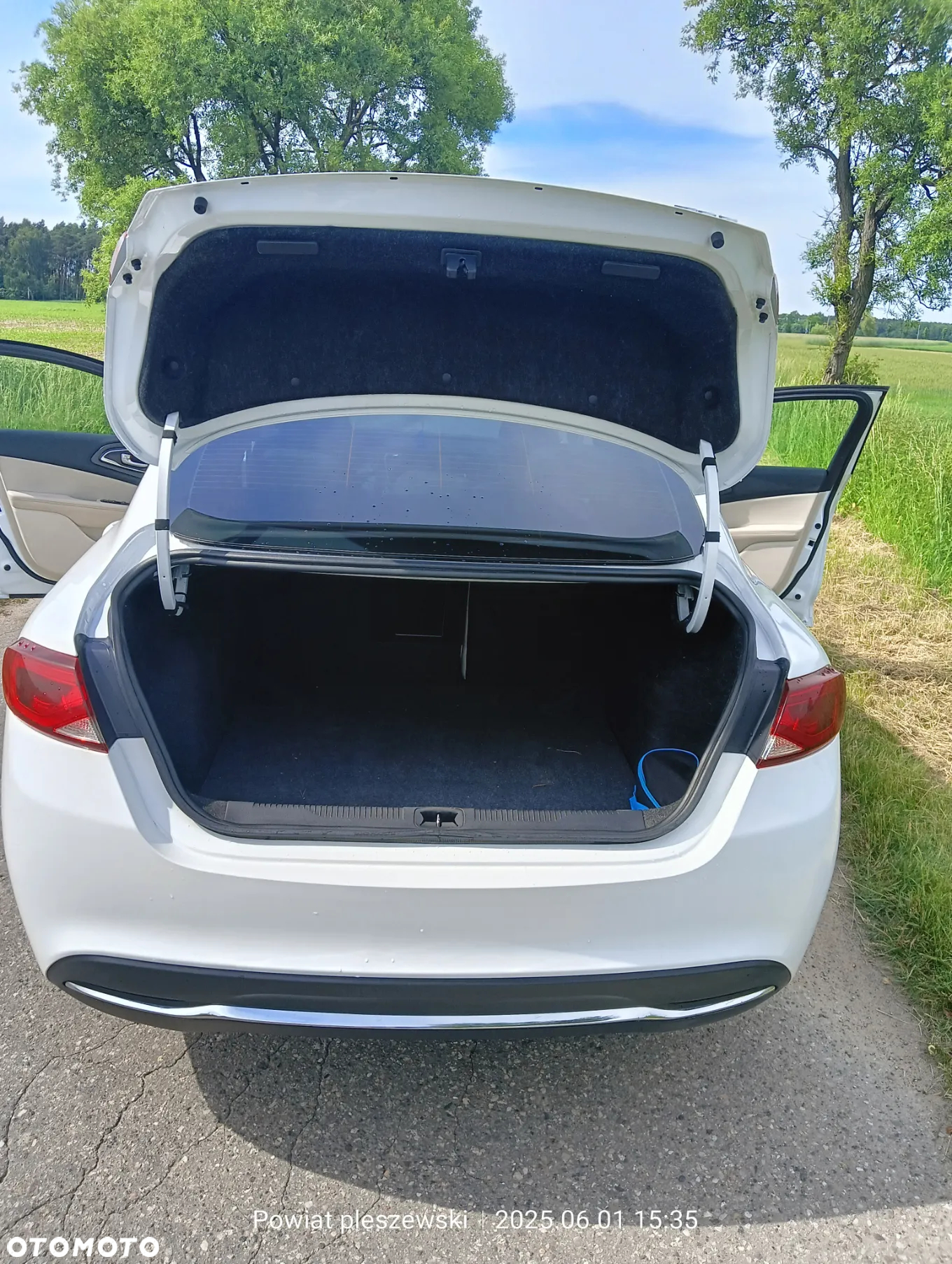 Chrysler 200 - 10