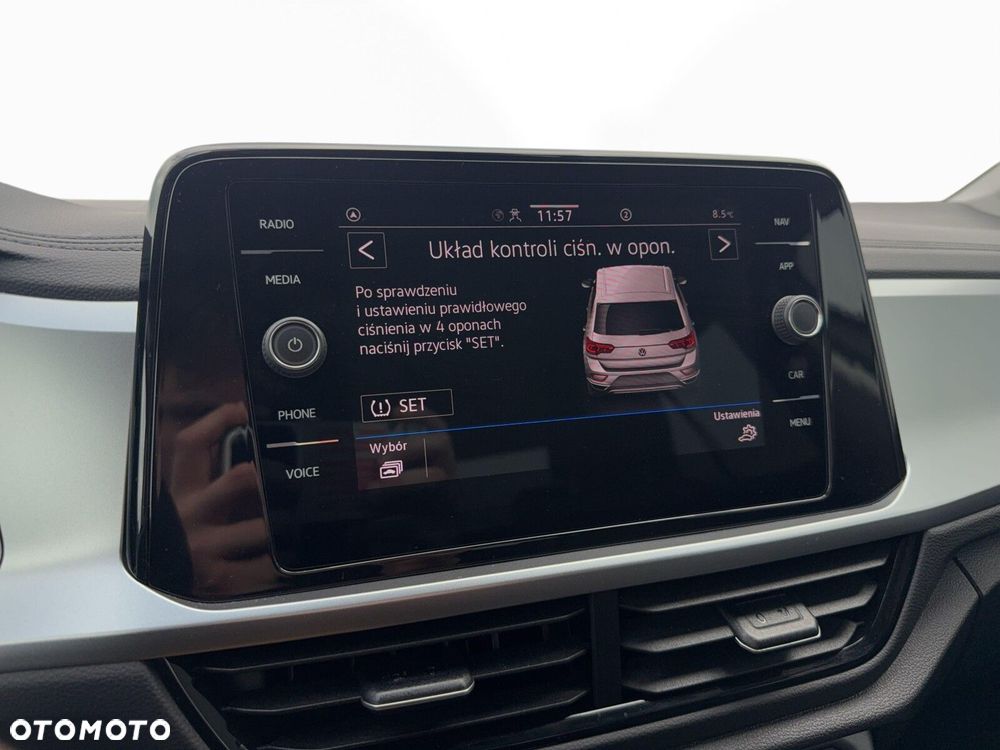 Volkswagen T-Roc - 22