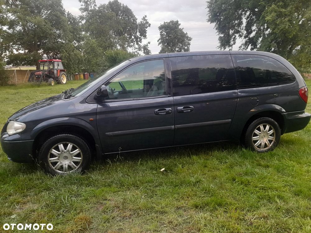 Chrysler Grand Voyager - 2