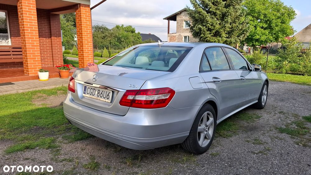Mercedes-Benz Klasa E - 11