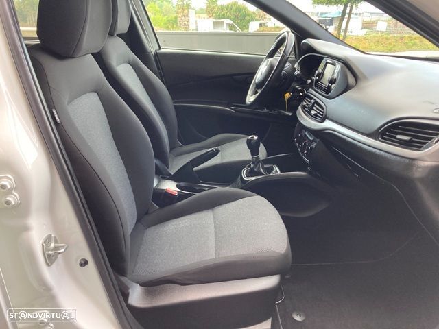 Fiat Tipo 1.3 M-Jet Street — fotografia 30