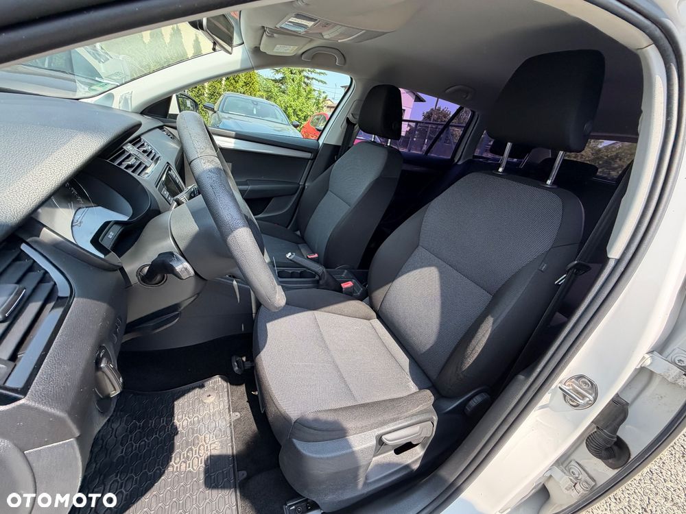Skoda Octavia 1.4 TSI Green tec Active - 32
