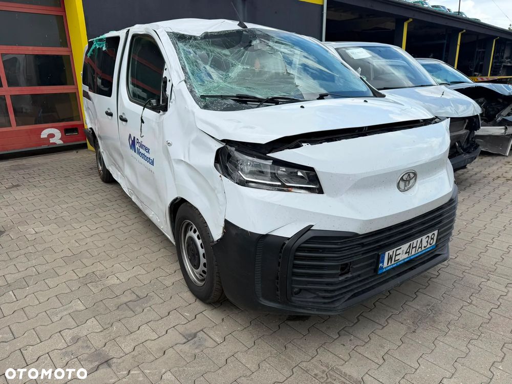 Toyota ProAce D-4D Medium Active (bryg.) - 2