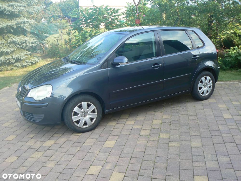 Volkswagen Polo 1.4 16V Trendline - 1