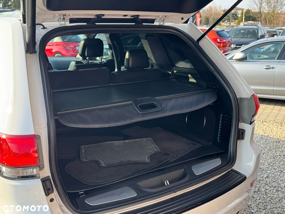 Jeep Grand Cherokee 3.0 CRD Overland Summit - 23