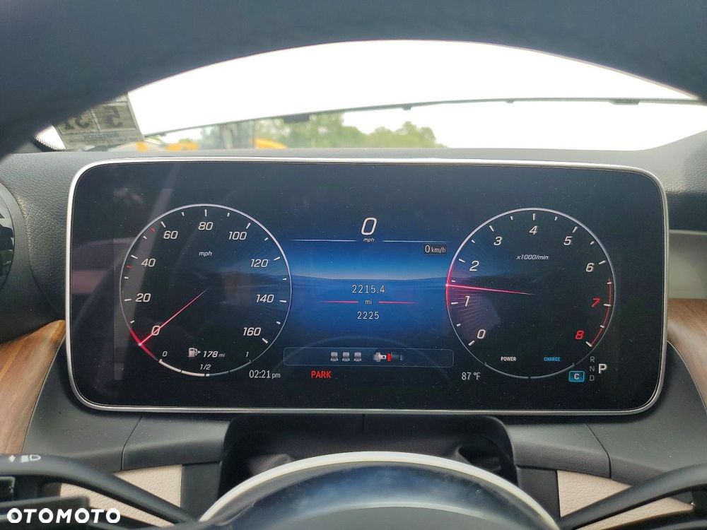 Mercedes-Benz GLC 300 4Matic 9G-TRONIC Edition AMG Line - 9