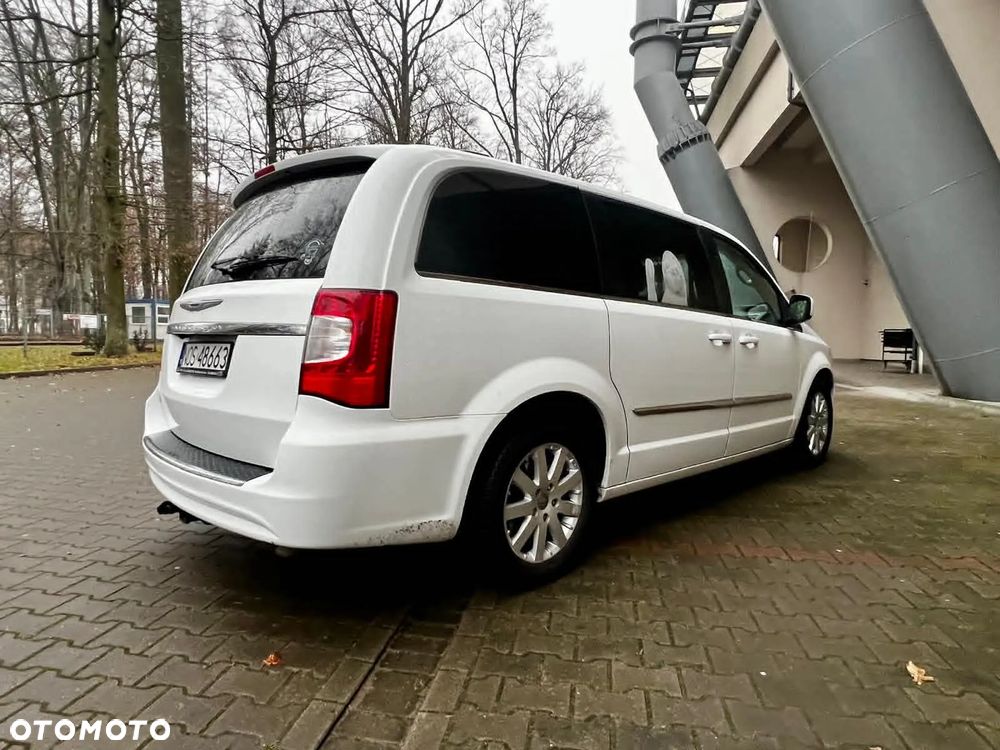 Chrysler Town & Country 3.6 Touring - 28