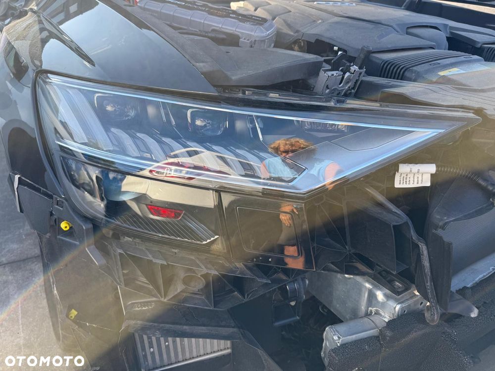 Audi Q8 55 TFSIe quattro tiptronic competition plus - 17
