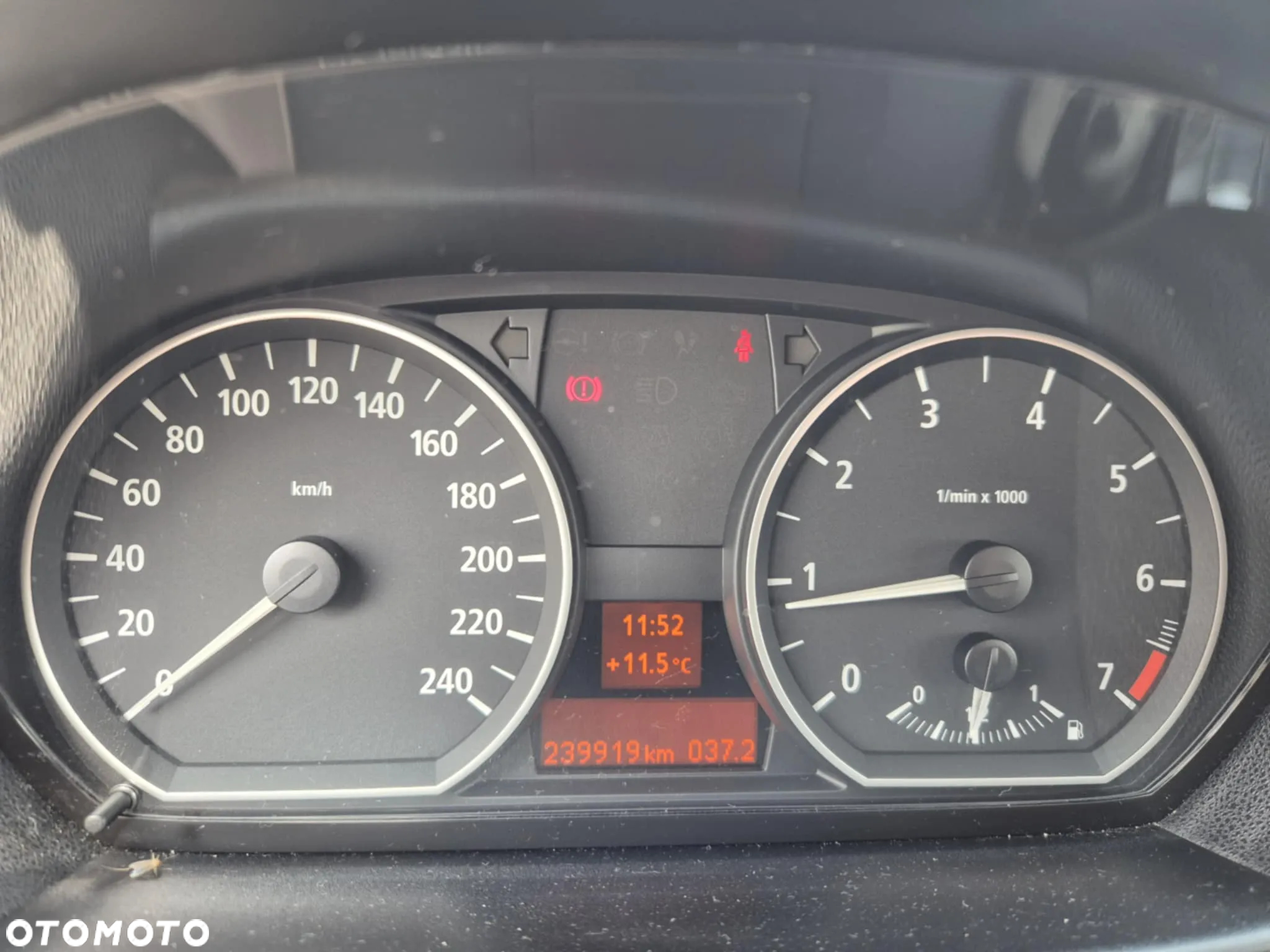 BMW Seria 1 116i - 11