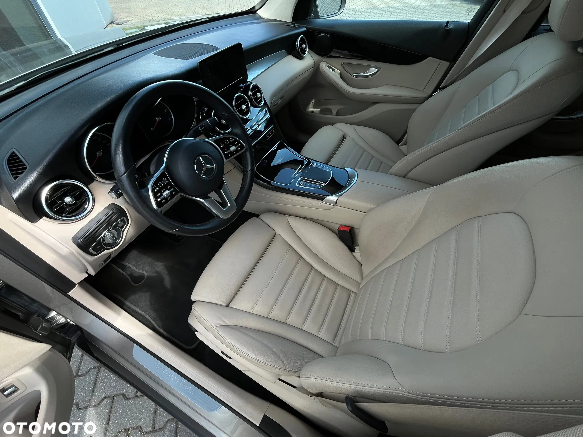 Mercedes-Benz GLC 300 d 4-Matic - 15