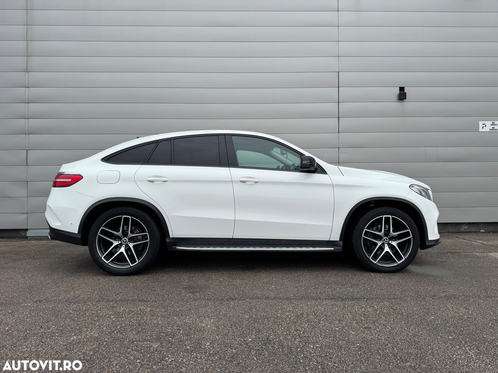 Mercedes-Benz GLE 350 d 4MATIC - 8