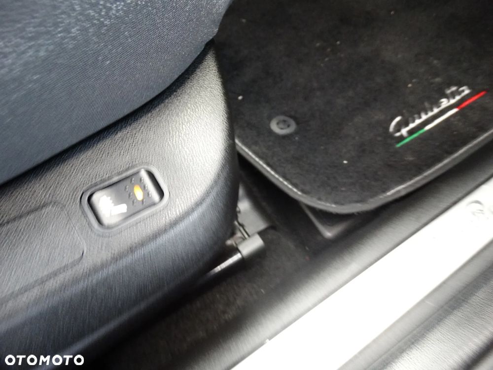 Alfa Romeo Giulietta 1.6 JTDM 16V TCT Super - 8