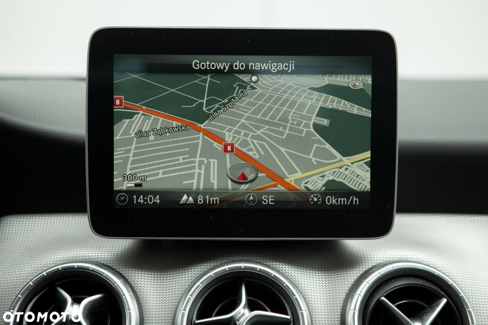 Mercedes-Benz CLA 180 7G-DCT - 31