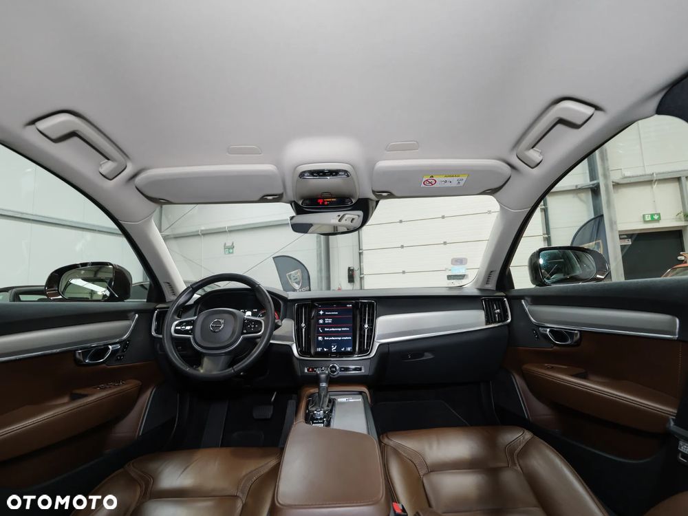 Volvo V90 Cross Country D4 AWD Pro - 14