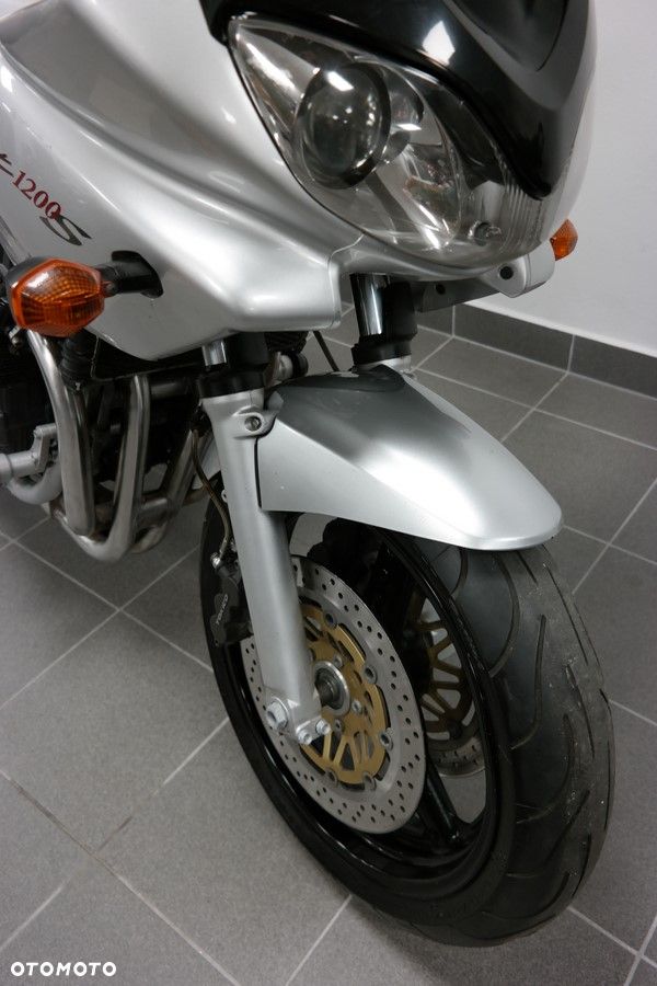 Suzuki Bandit - 25