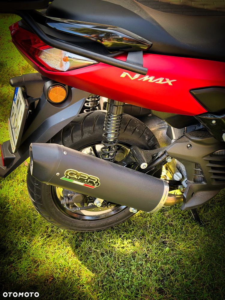 Yamaha NMAX - 19