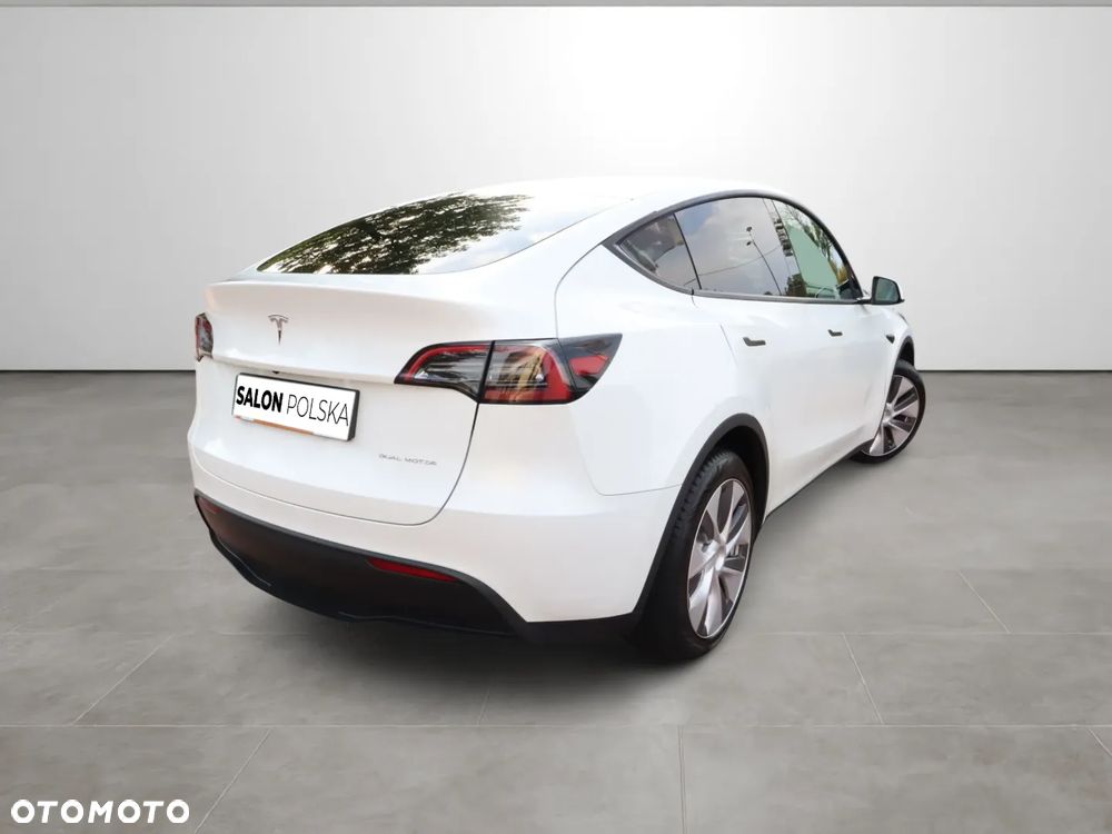 Tesla Y Long Range AWD - 2