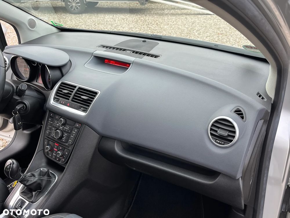 Opel Meriva 1.4 T Cosmo - 14