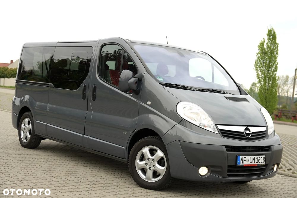 Opel Vivaro - 10