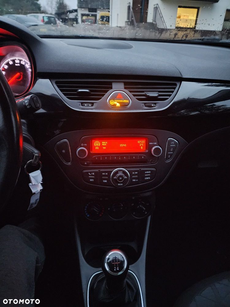 Opel Corsa 1.4 16V 150 Jahre - 11