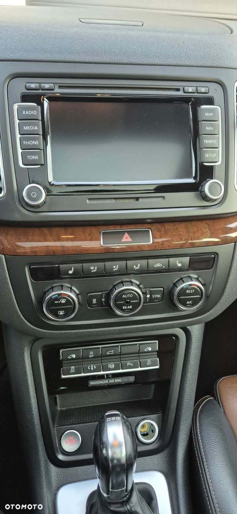 Volkswagen Sharan 2.0 TDI Highline DSG - 10
