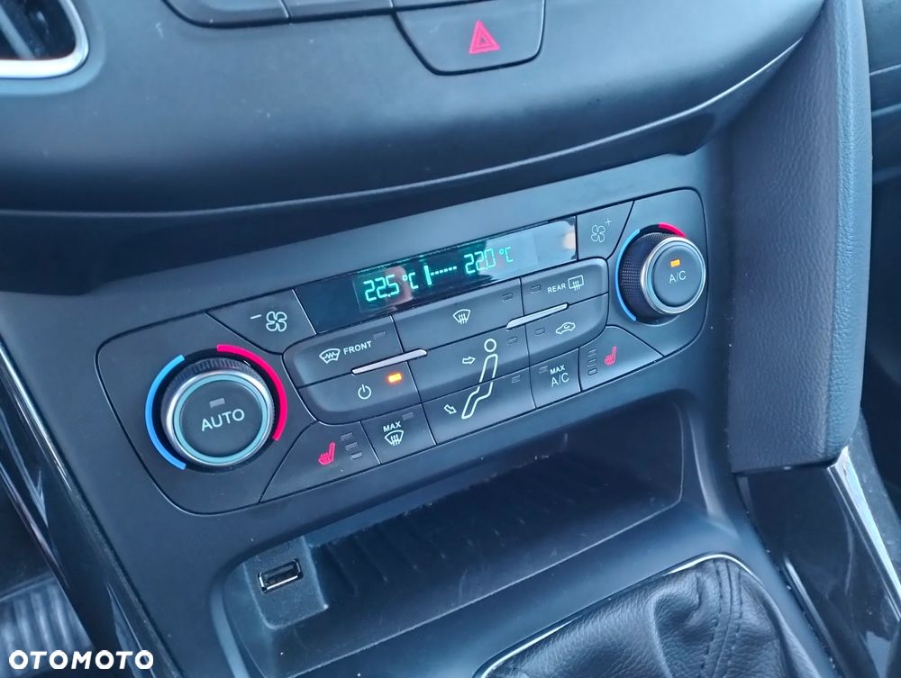 Ford Focus 1.5 TDCi Titanium - 17