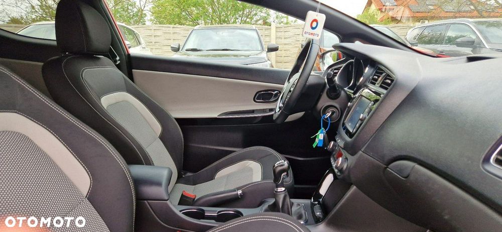 Kia ProCeed - 36