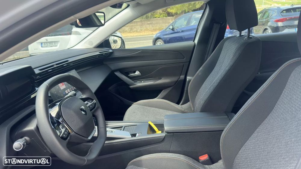 Peugeot 308 1.2 Hybrid Style e-DCS6 - 18