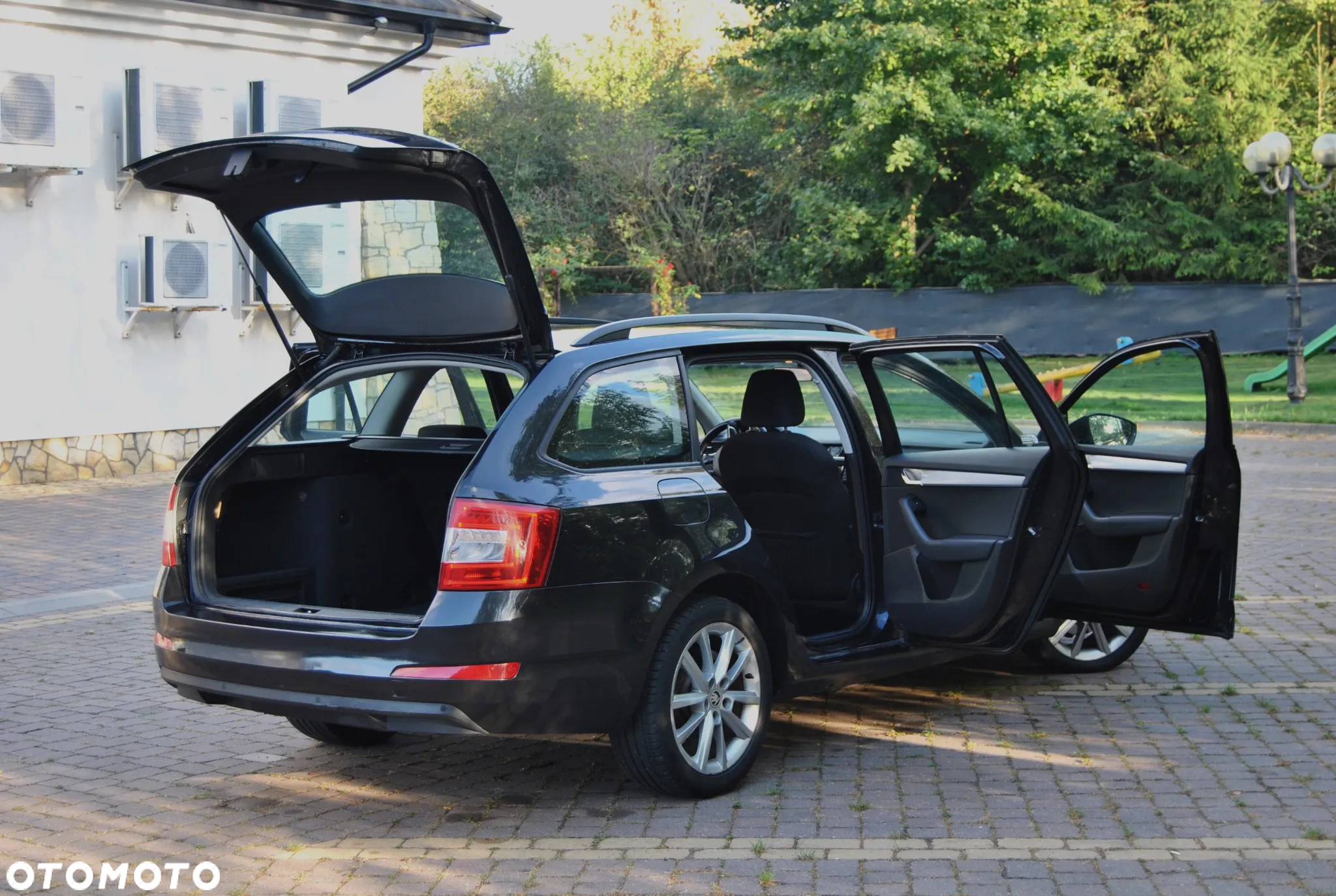 Skoda Octavia 2.0 TDI Elegance DSG - 20