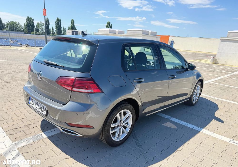 Volkswagen Golf - 5