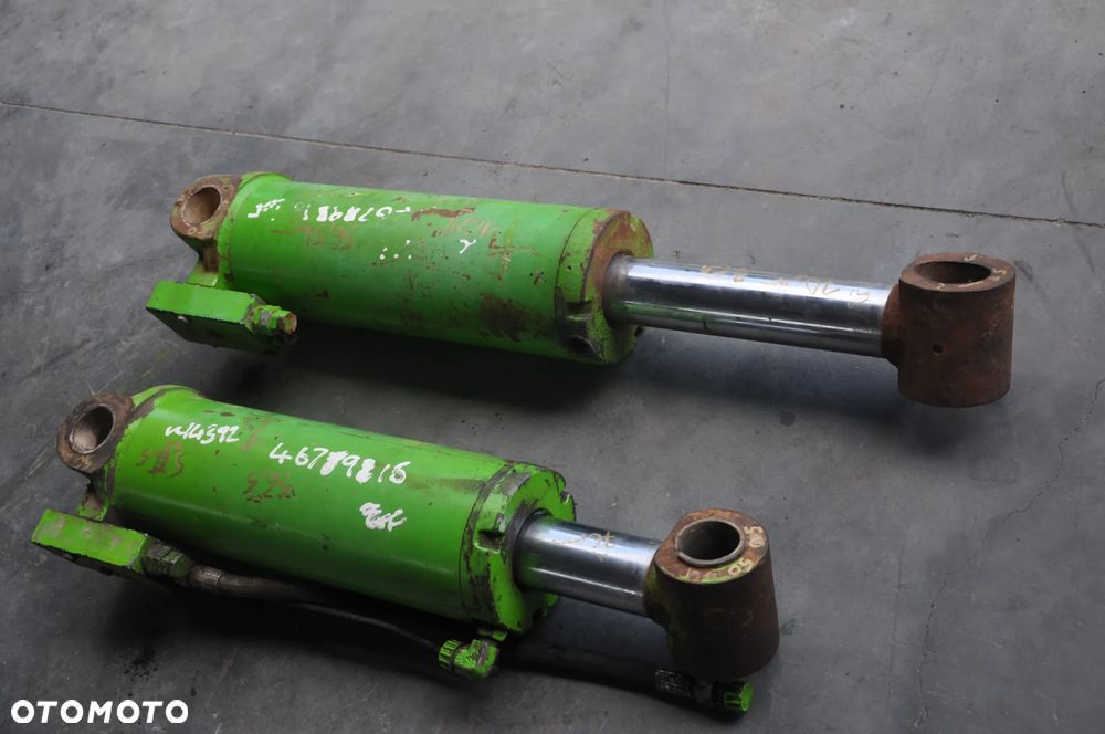 Siłownik hydrauliczny Merlo - 2