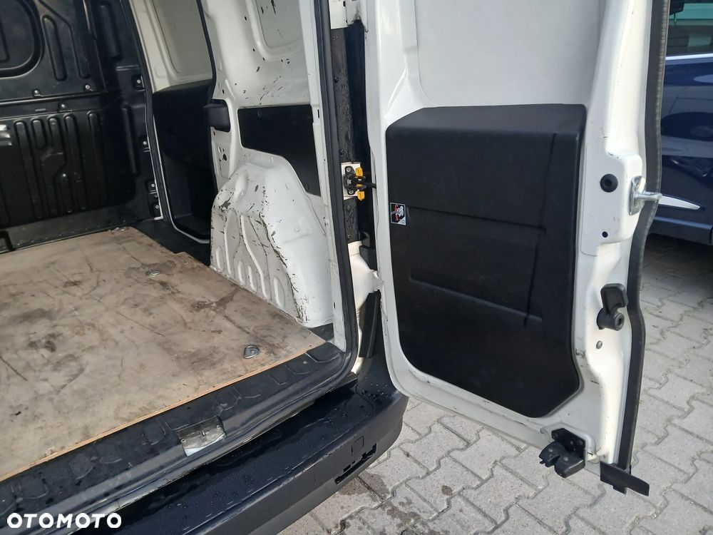 Fiat Doblo - 12