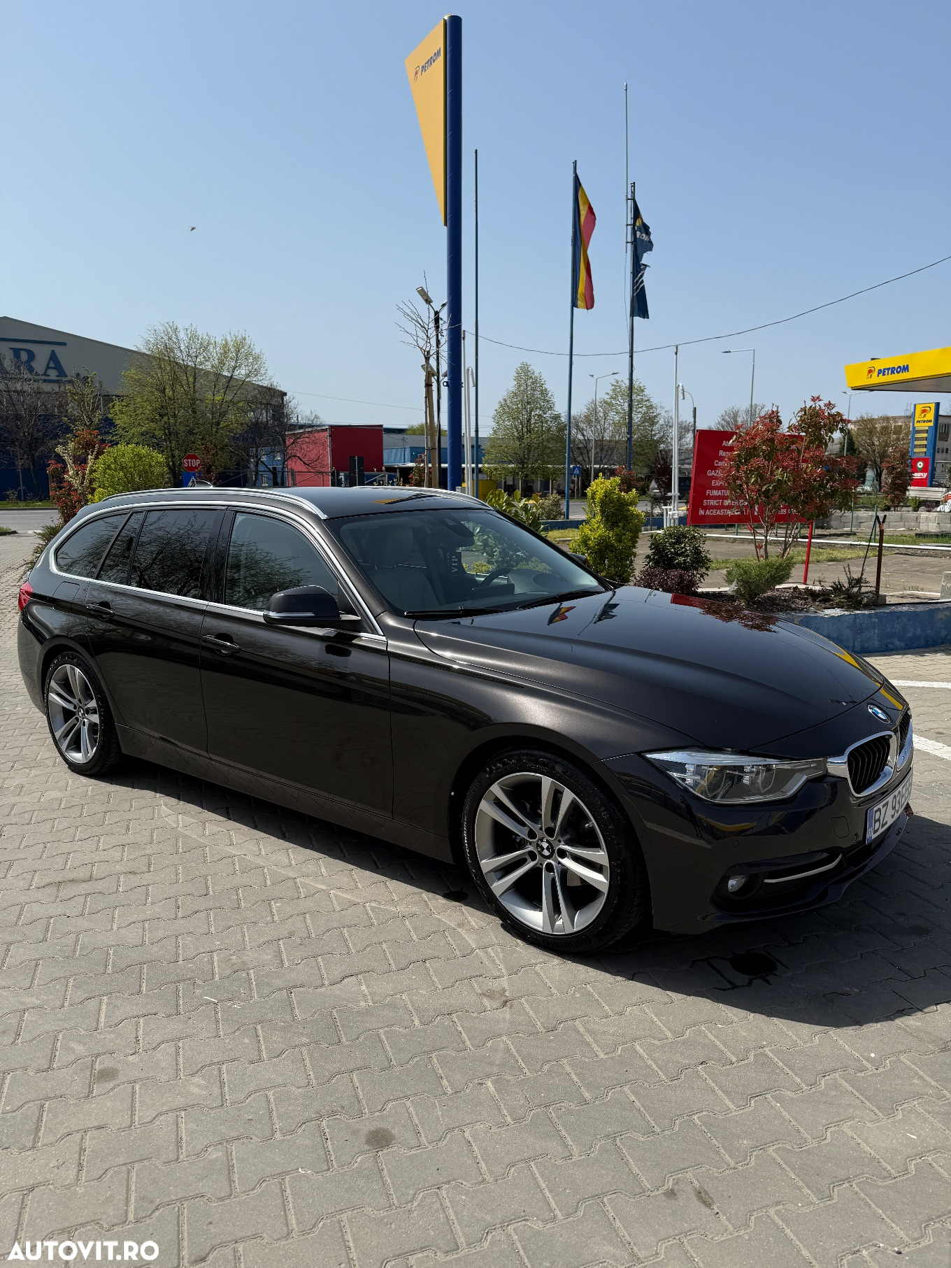 BMW Seria 3 320d Aut. Luxury Line - 22
