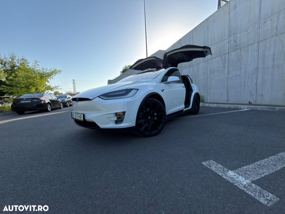 TESLA Model X 2017