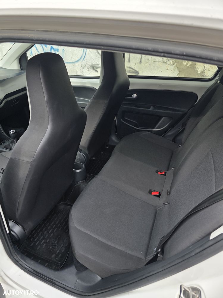 Volkswagen up! - 8