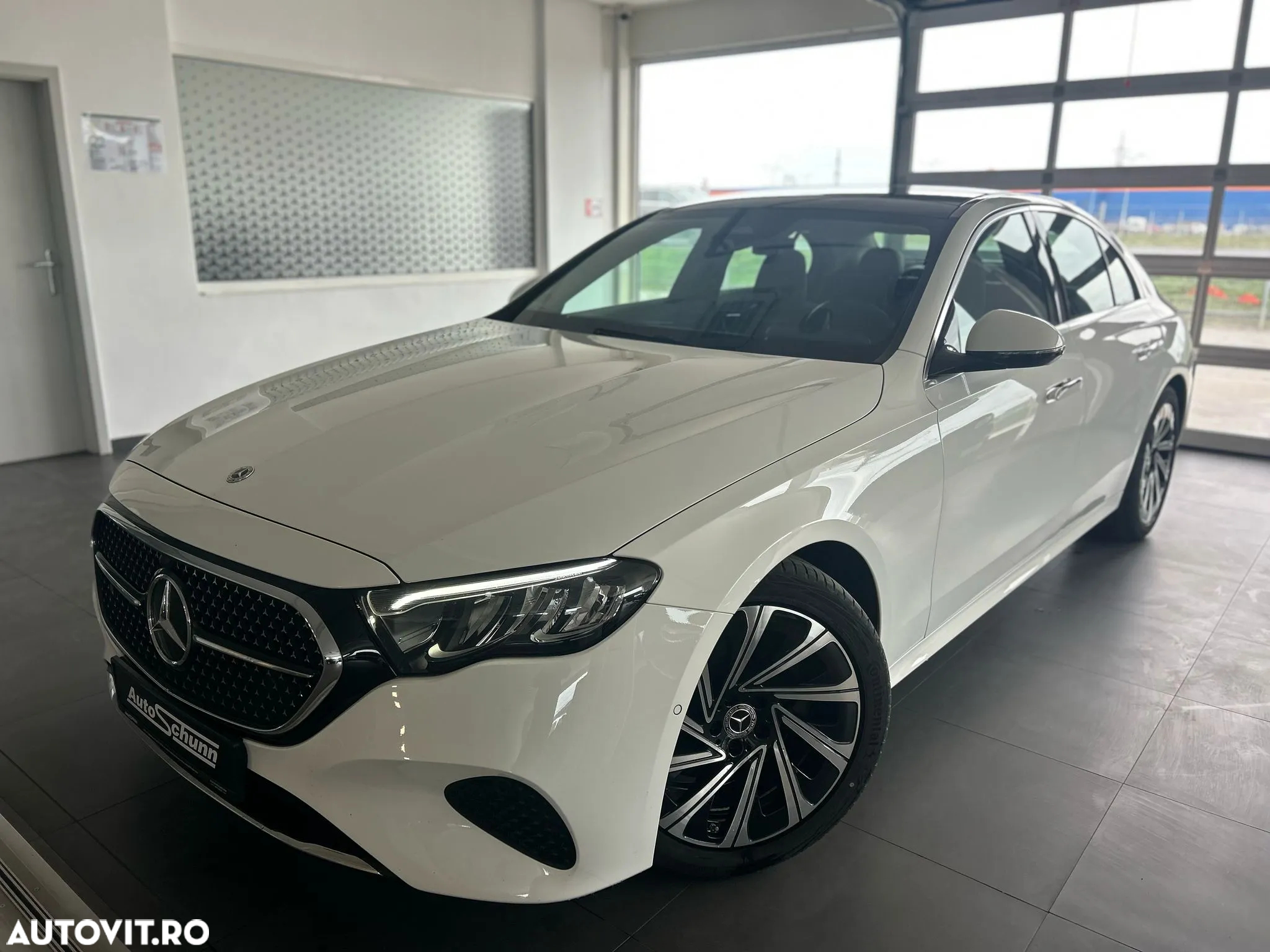 Mercedes-Benz E 220 d 9G-TRONIC Edition AVANTGARDE - 2