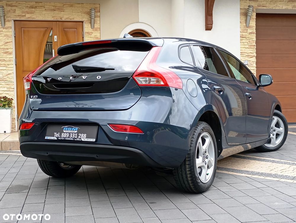 Volvo V40 T2 Drive-E Momentum - 9