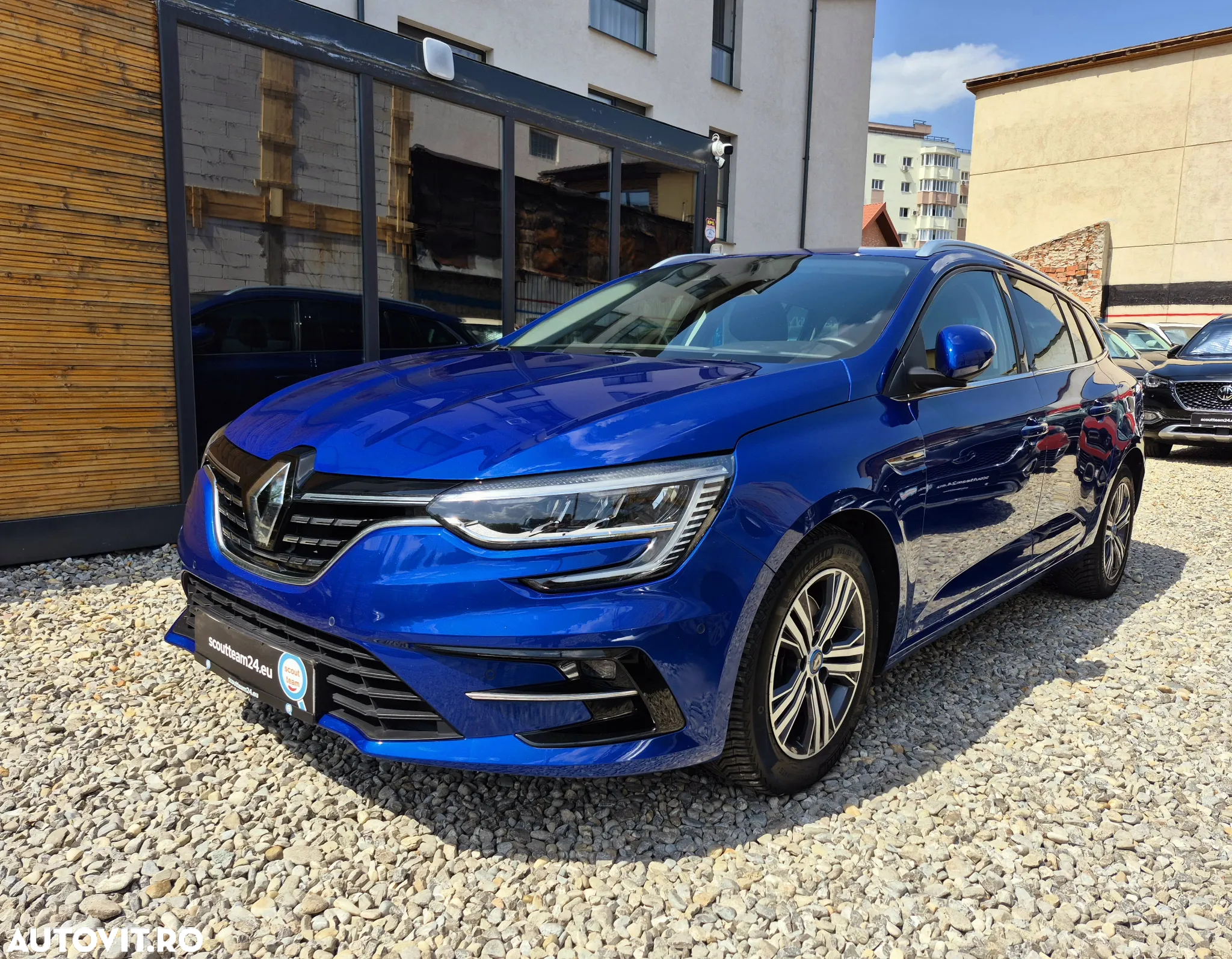 Renault Megane Grandtour E-TECH Plug-in 160 INTENS - 5