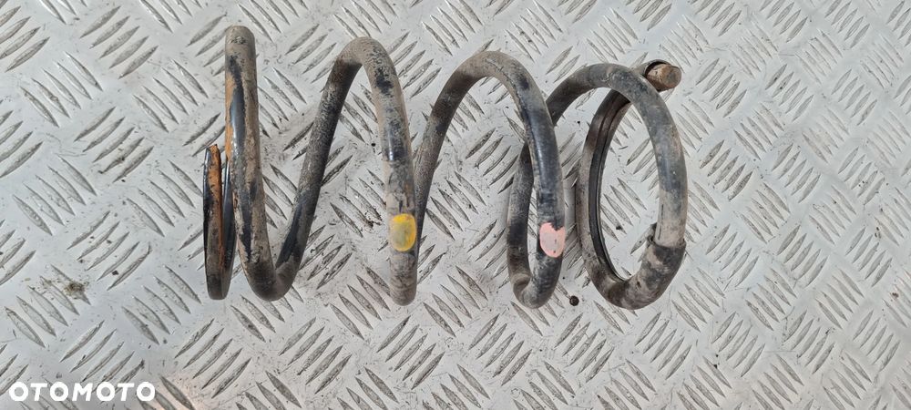 Toyota Rav4 II Sprężyny Tył - 4