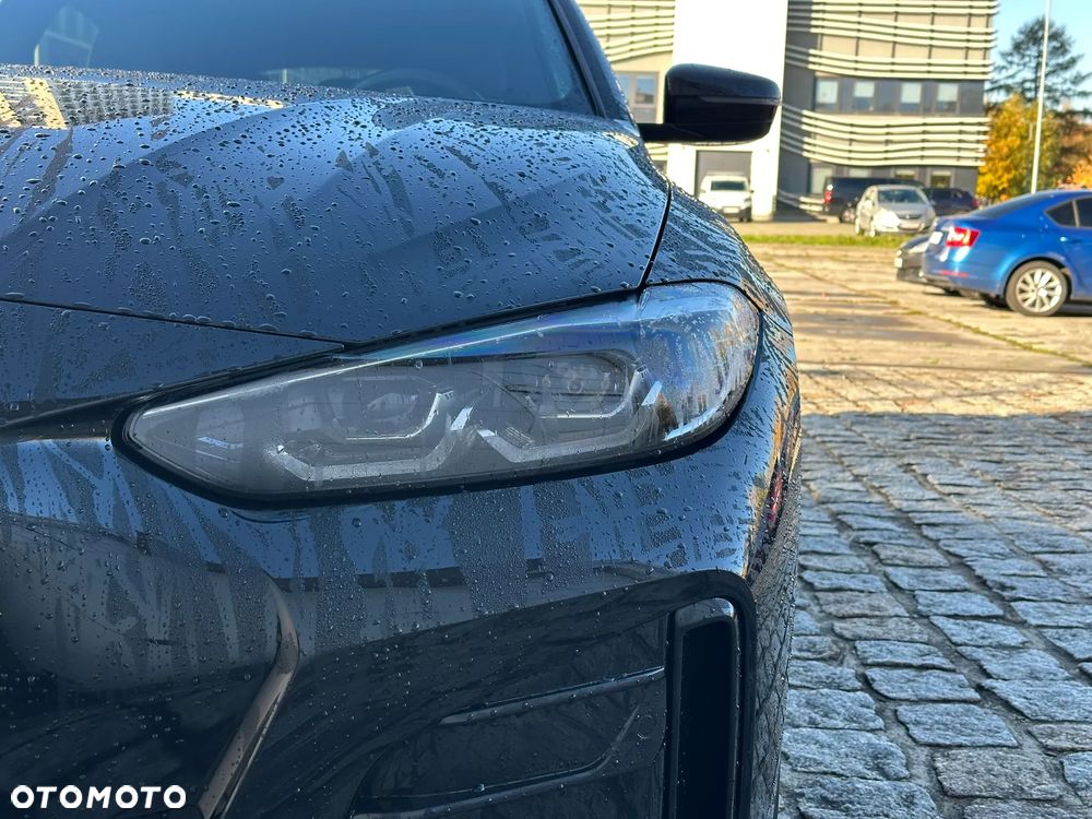 BMW i4 - 12