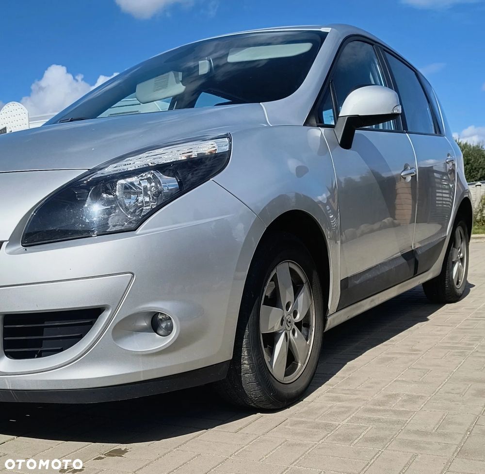 Renault Scenic - 1