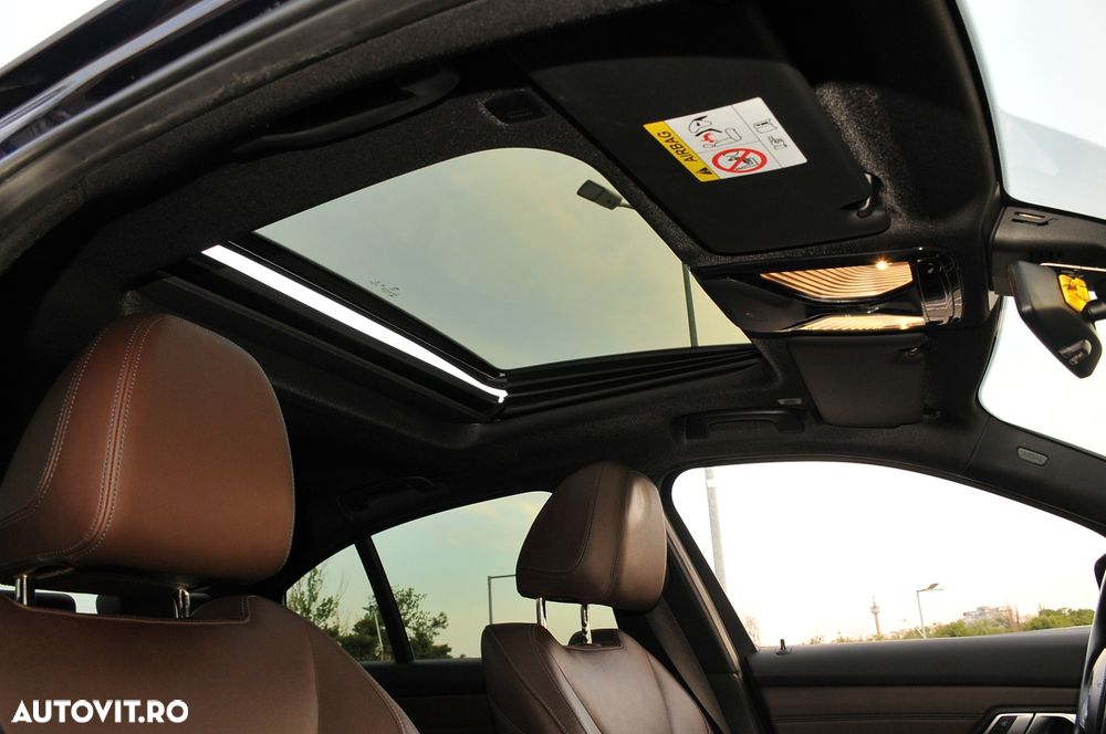BMW Seria 3 330d xDrive Aut. M Sport - 12