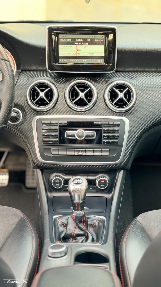Mercedes-Benz A 180 CDI AMG Line - 12