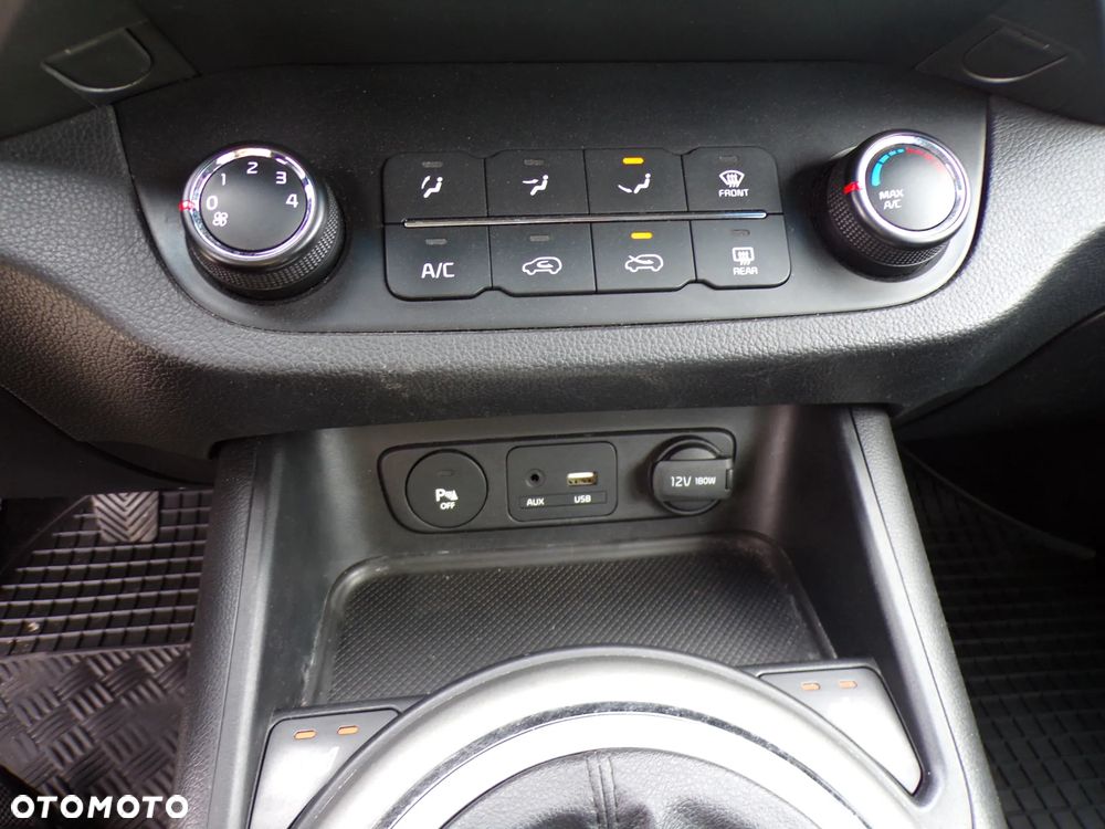 Kia Sportage - 15