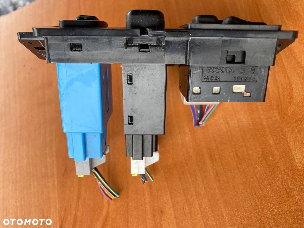 PANEL PRZEŁĄCZNIK ŚWIATEŁ LUSTEREK MITSUBISHI L200 - 2