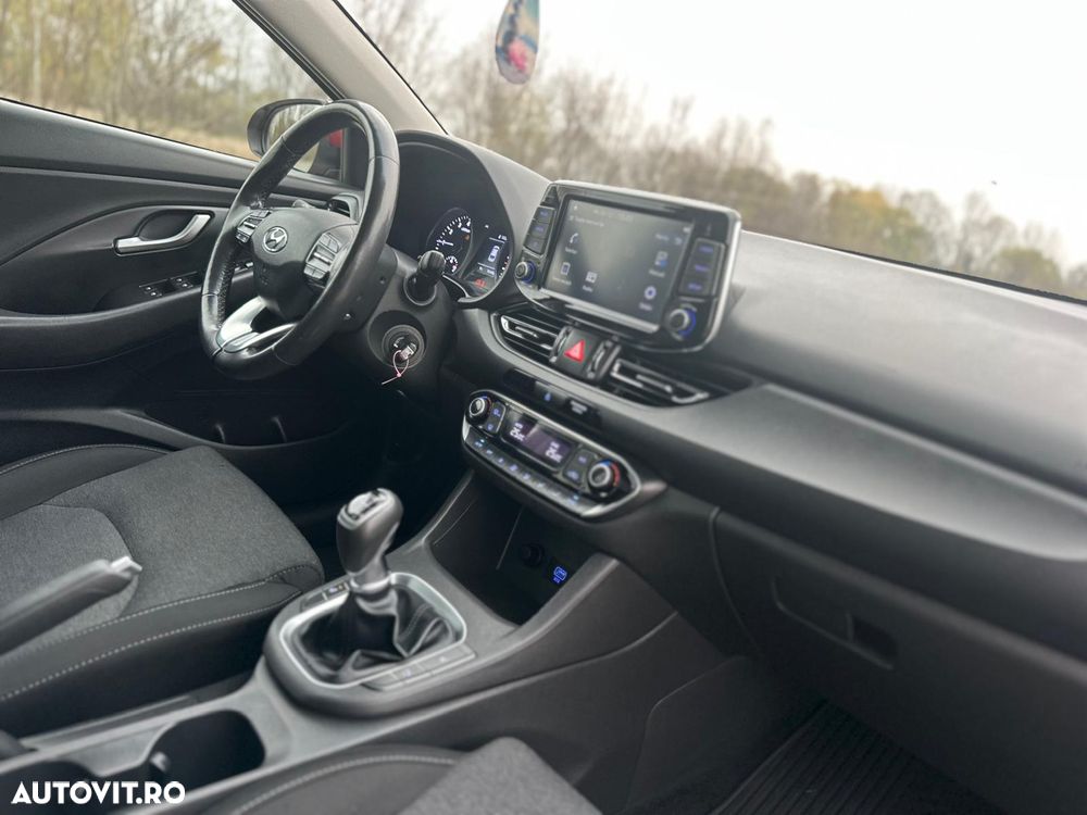 Hyundai i30 1.5 110CP 5DR M/T Comfort - 18