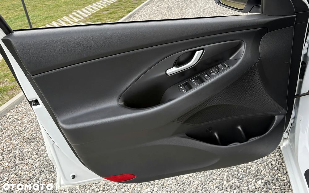 Hyundai i30 1.4 Passion - 21