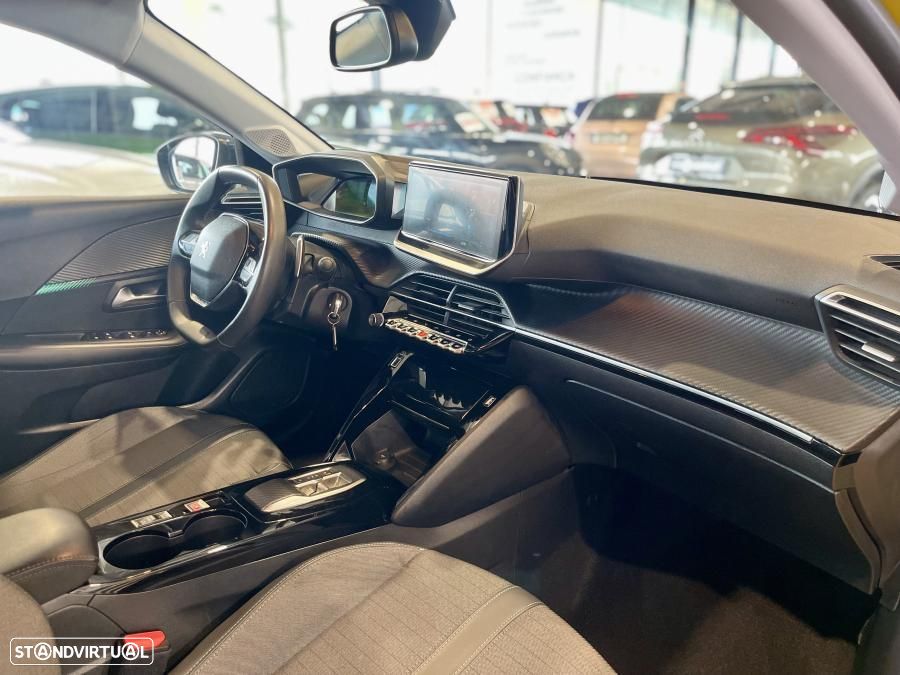 Peugeot 208 1.2 PureTech Allure Pack EAT8 - 29