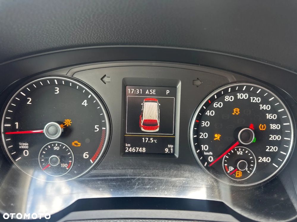 Seat Alhambra 2.0 TDI Xcellence DSG - 23