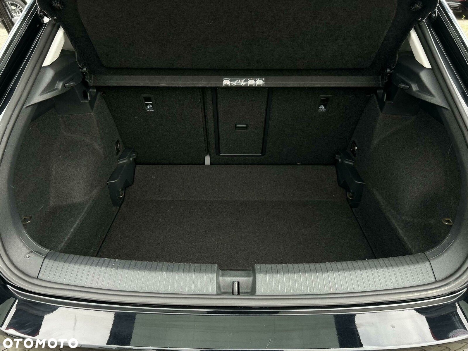 Volkswagen T-Roc 1.5 TSI ACT Advance DSG - 21